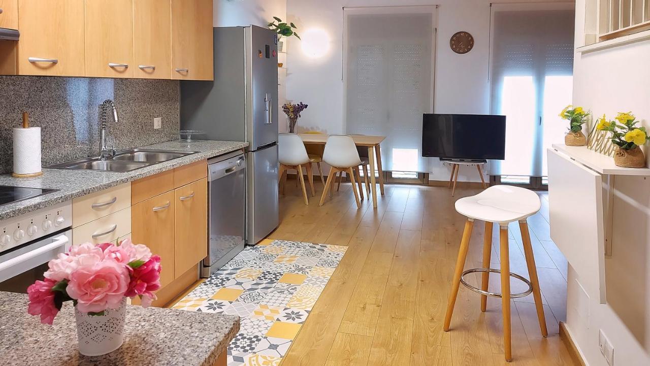 Precioso Apartamento Duplex En El Centro De Olot Apartment Bagian luar foto