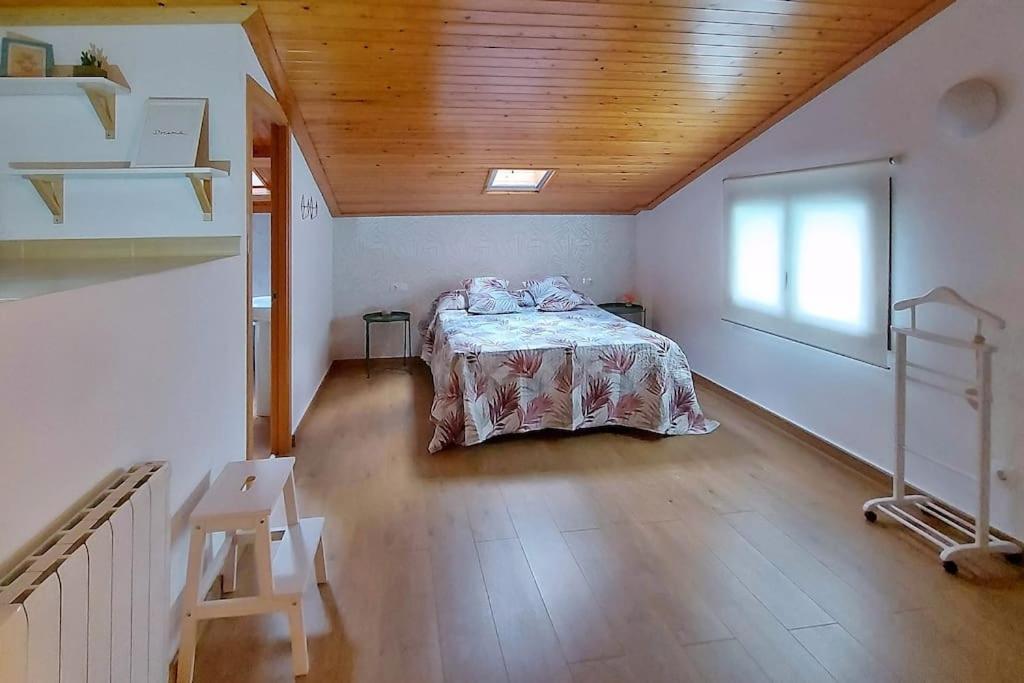 Precioso Apartamento Duplex En El Centro De Olot Apartment Bagian luar foto